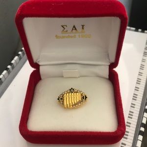 Sigma Alpha Iota Pin